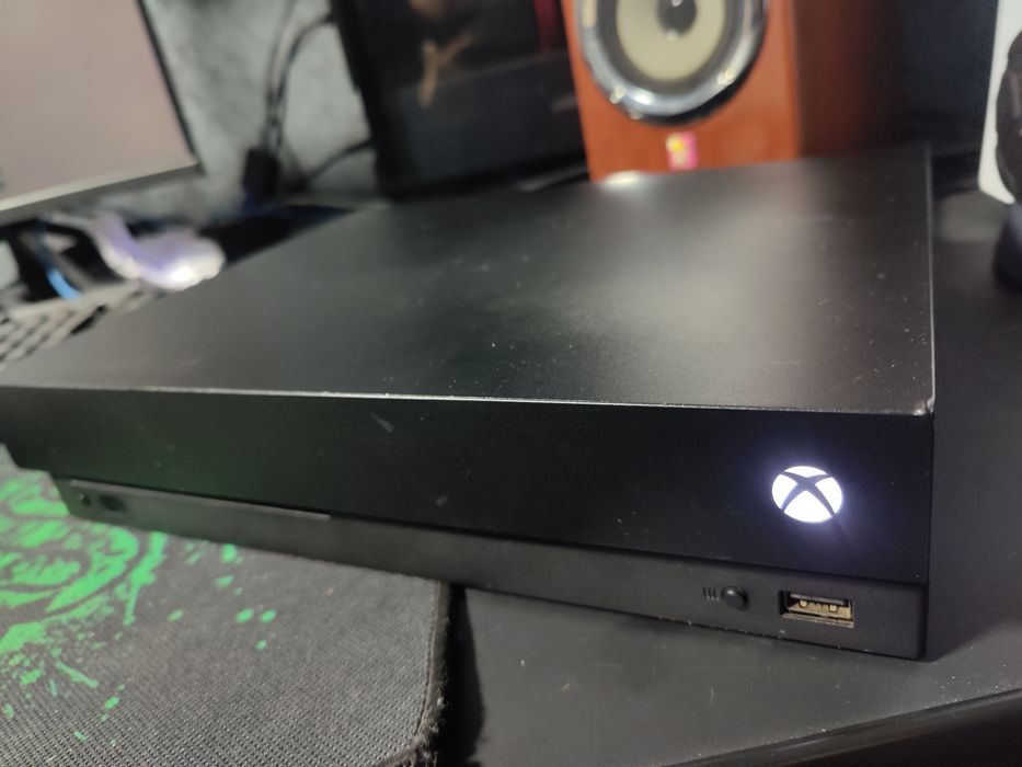 Xbox one X приставка консоль