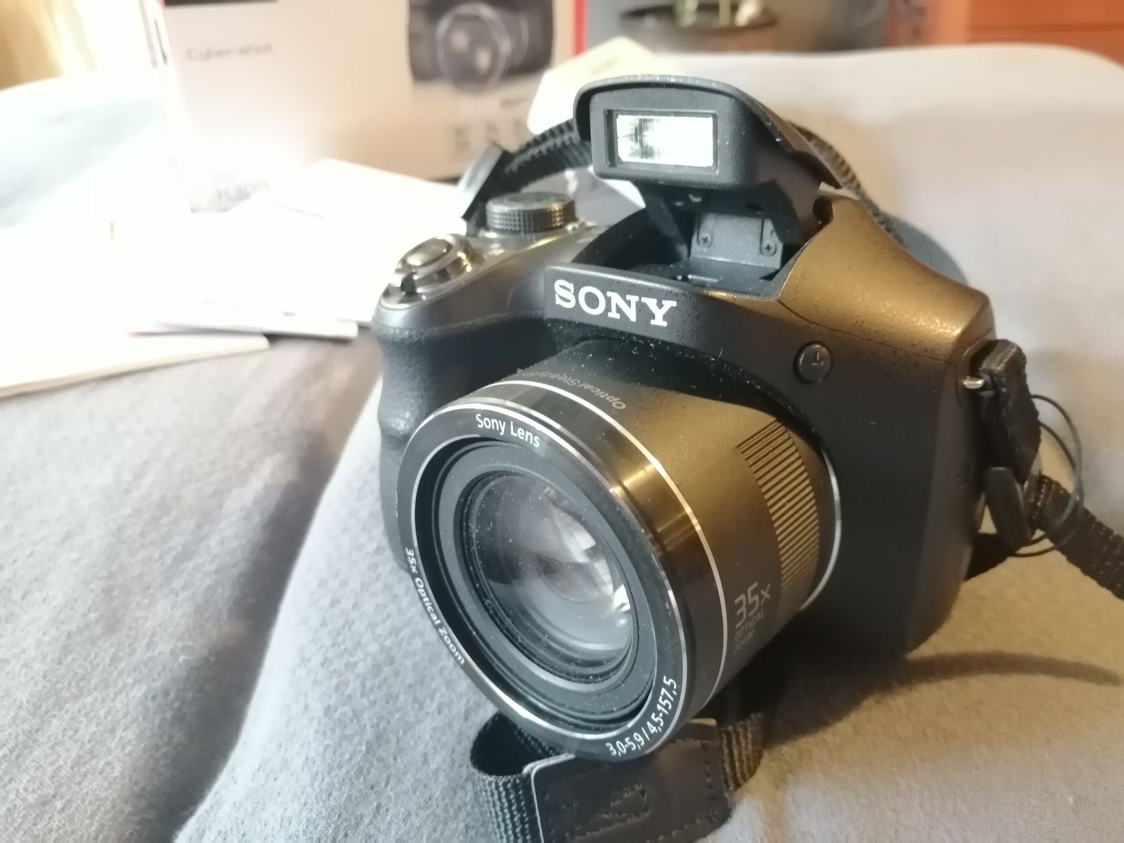 Цифров Фотоапарат Sony DSC h300