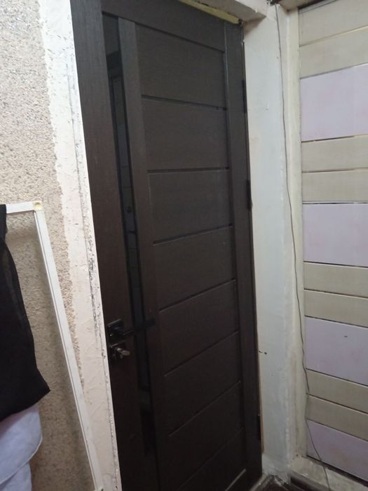 Квартира вторичный рынок на первом этаже можно использовать под офис,,