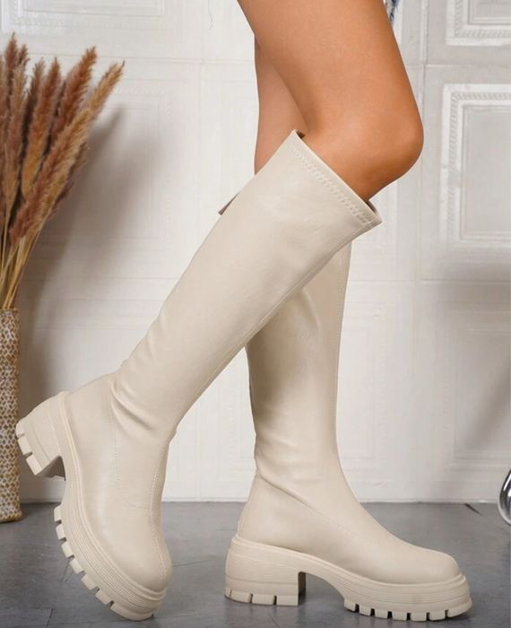 Дамски бежови високи ботуши