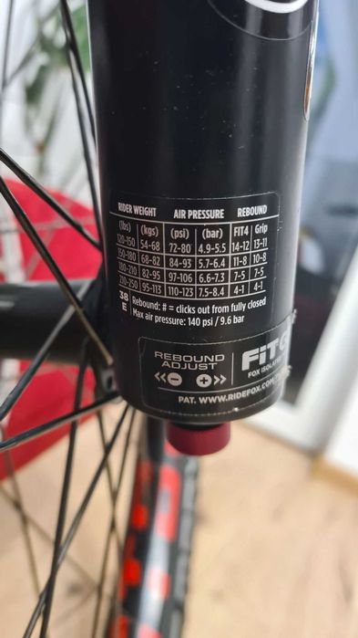 Furcă FOX 38 Performance, 160mm, roti 29”, cu service complet