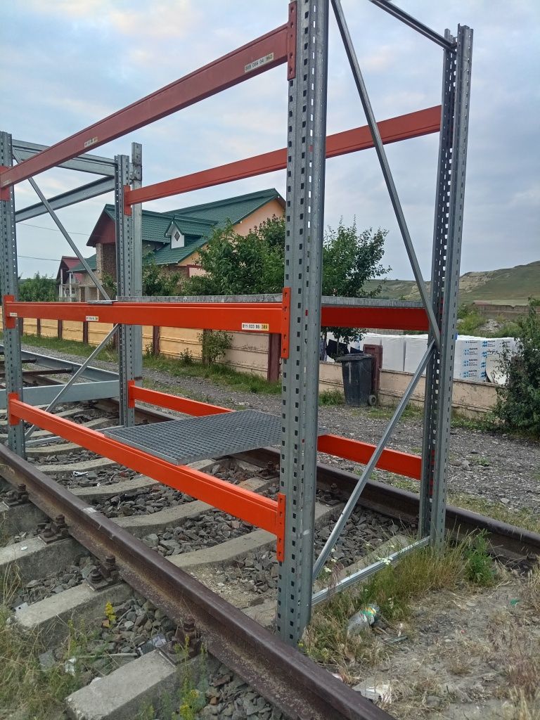 Rafturi metalice profesionale 456x5
