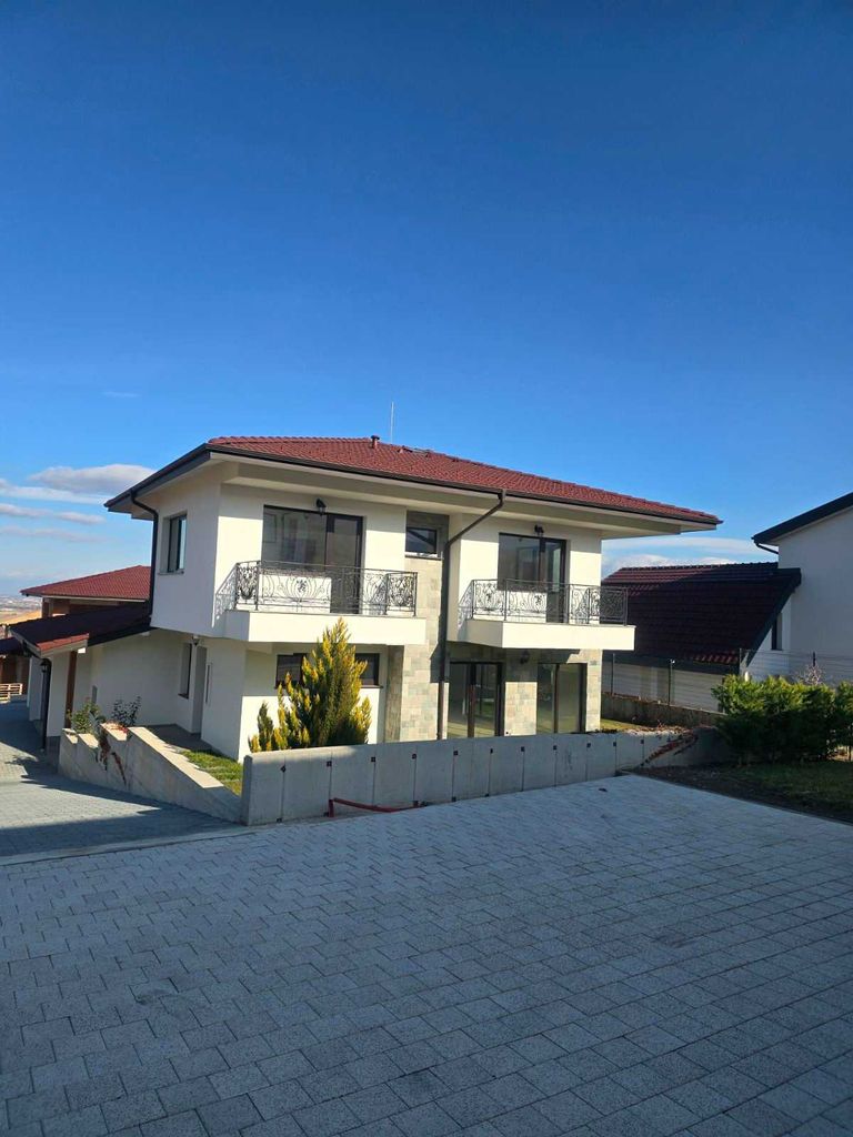 Продава се Къща в с. Марково, Област Пловдив - 90 кв.м за 2223 €/кв.м - Снимка #2