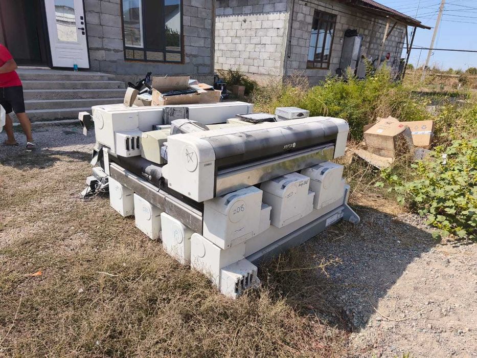 Струйный плоттер Xerox 7142, не рабочий, 8 штук