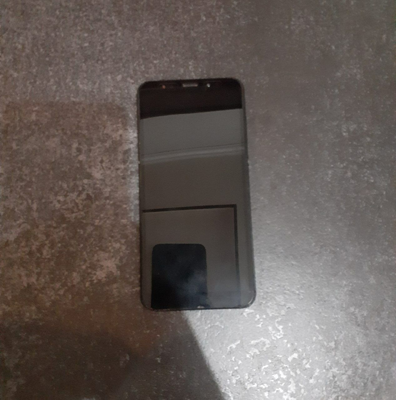 Redmi 5 plus+ sotiladi xolati yaxshi