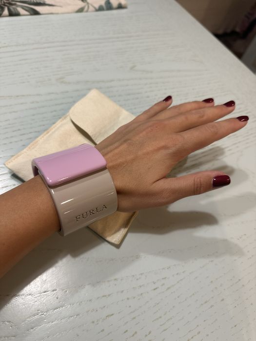 Гривна Furla нова