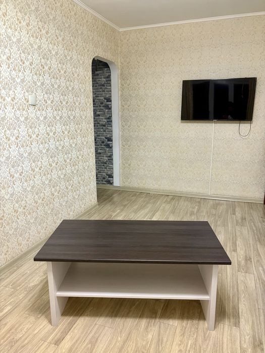 Журнальный стол для офиса
