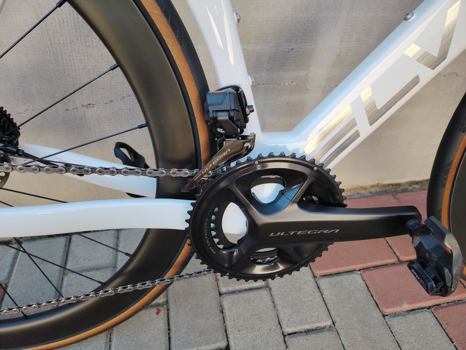 Cursiera Shimano di 2, Full carbon,Ultegra 2x12-model nou