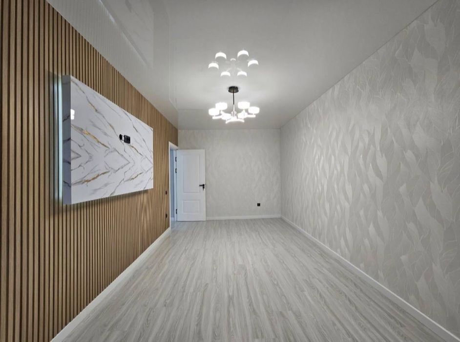 Ц6 ПЛОЩАДЬ-52m2  1в2/2/4 
Кирпич 77-Серия 
Комнаты-Раздельно кирпич