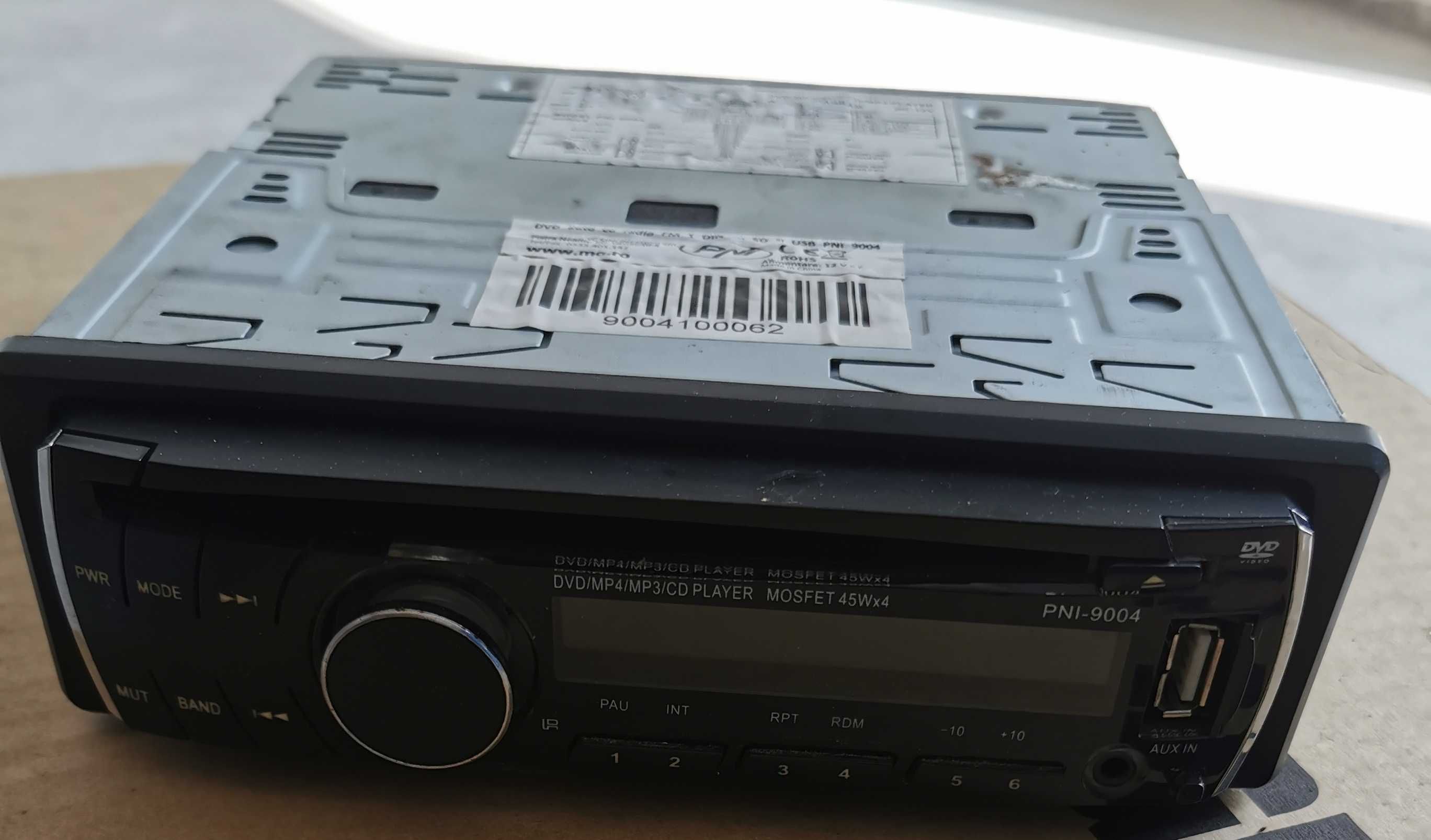 DVD player auto PNI-9004