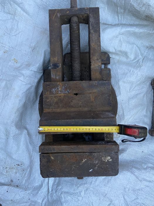 Тиски станочные. Пр ссср шир губок 250 мм