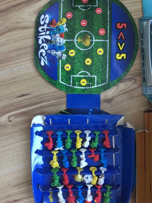 Стикита на LiDl пълен комплект всички Хладилник stikeez Футболистите