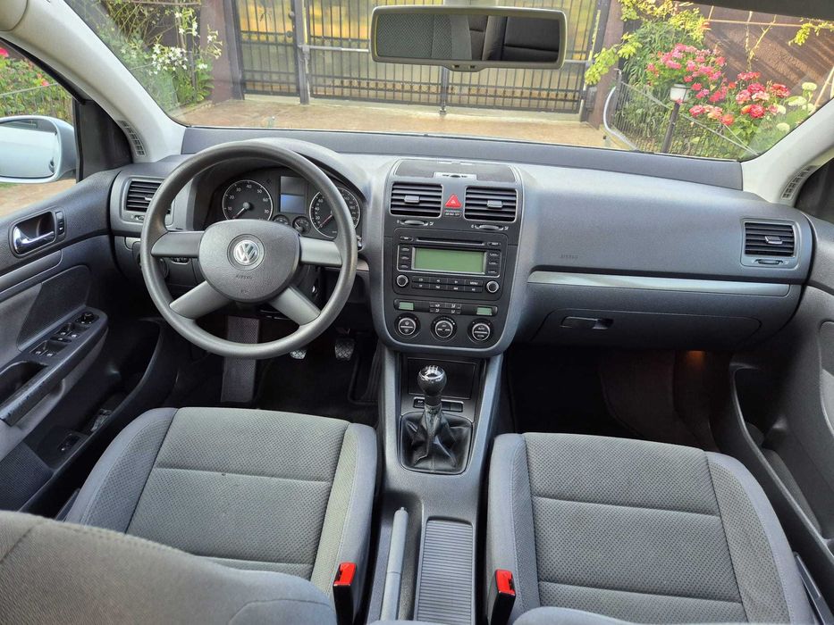 VW Golf 5 1.6 Benzina 75 Cp 2005