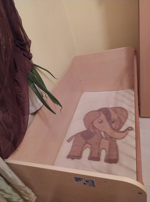 Детска кошара с матрак с бамбукови влакна.