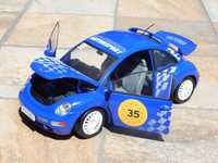 Macheta Volkswagen New Beetle 1999 Racing Blue scara 1:18 Solido