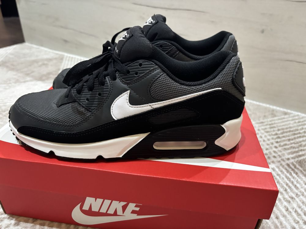 NIKE Air Max 90 345 размер 44 черни/бели