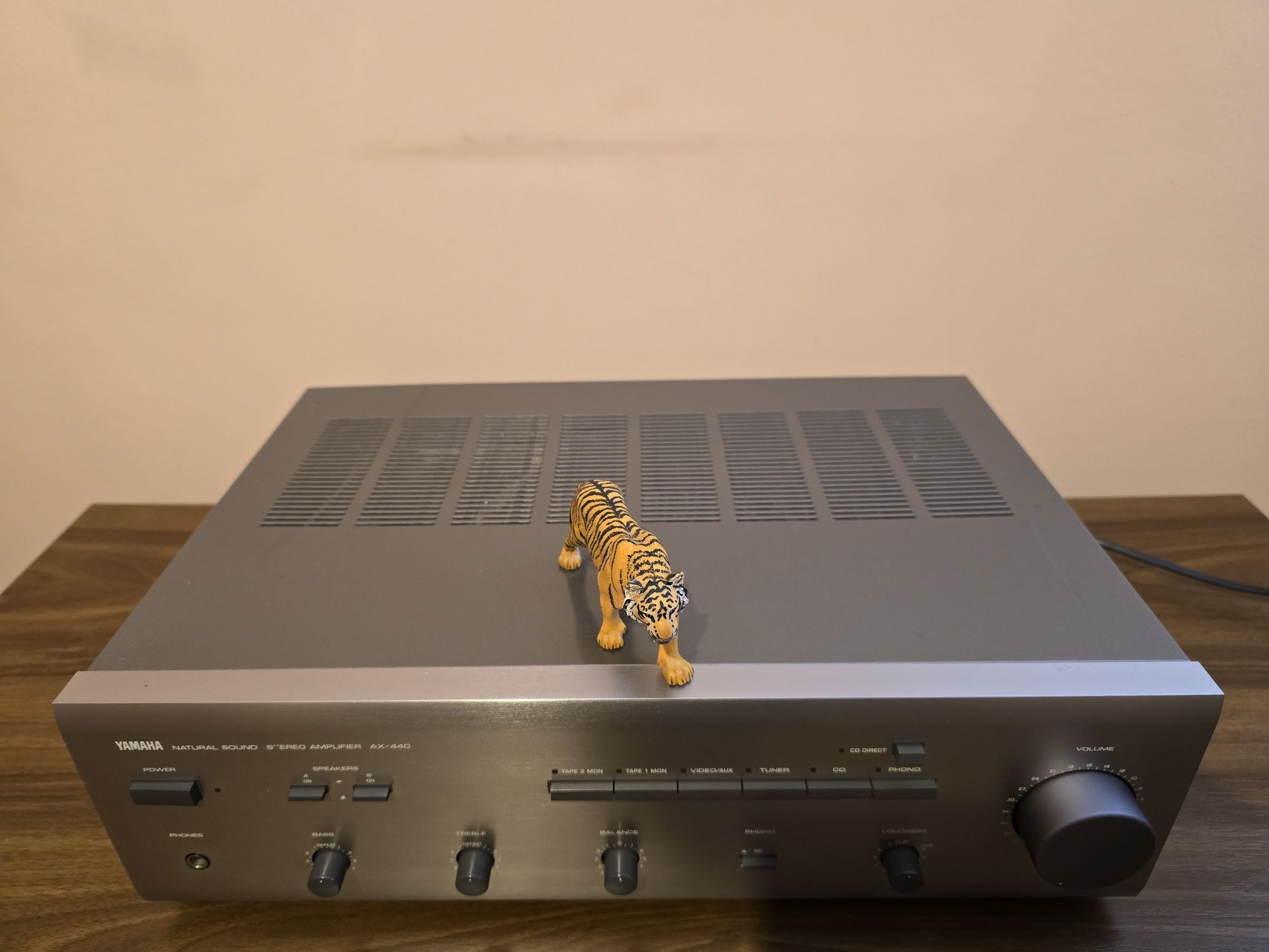 Yamaha AX-440. Amplificator de excepție. Made in Japan. Preț fix !