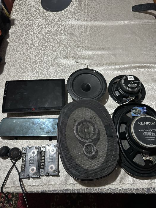 Aparatura kamplekt sotiladi