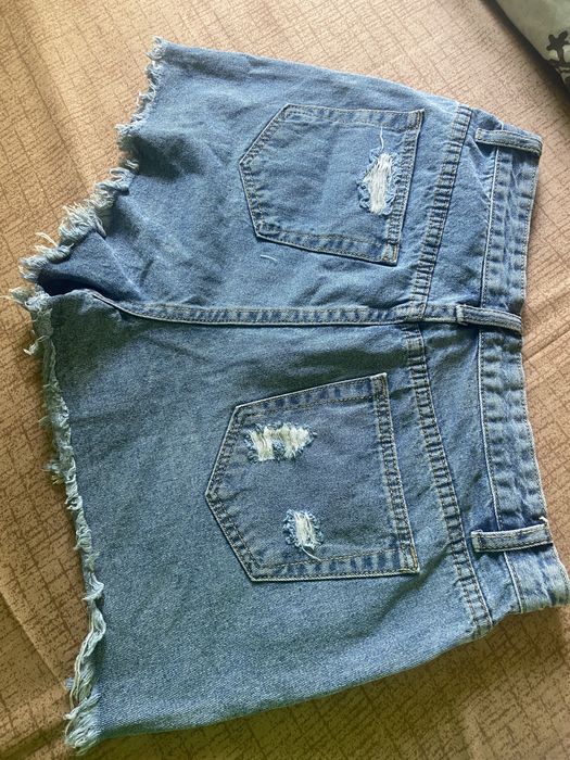 Blugi scurti dama cu talie inalta