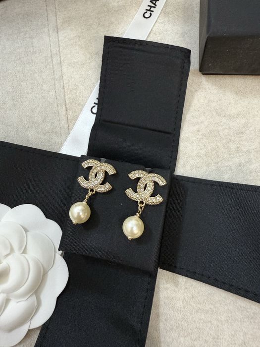 Серьги Шанель с упаковкой