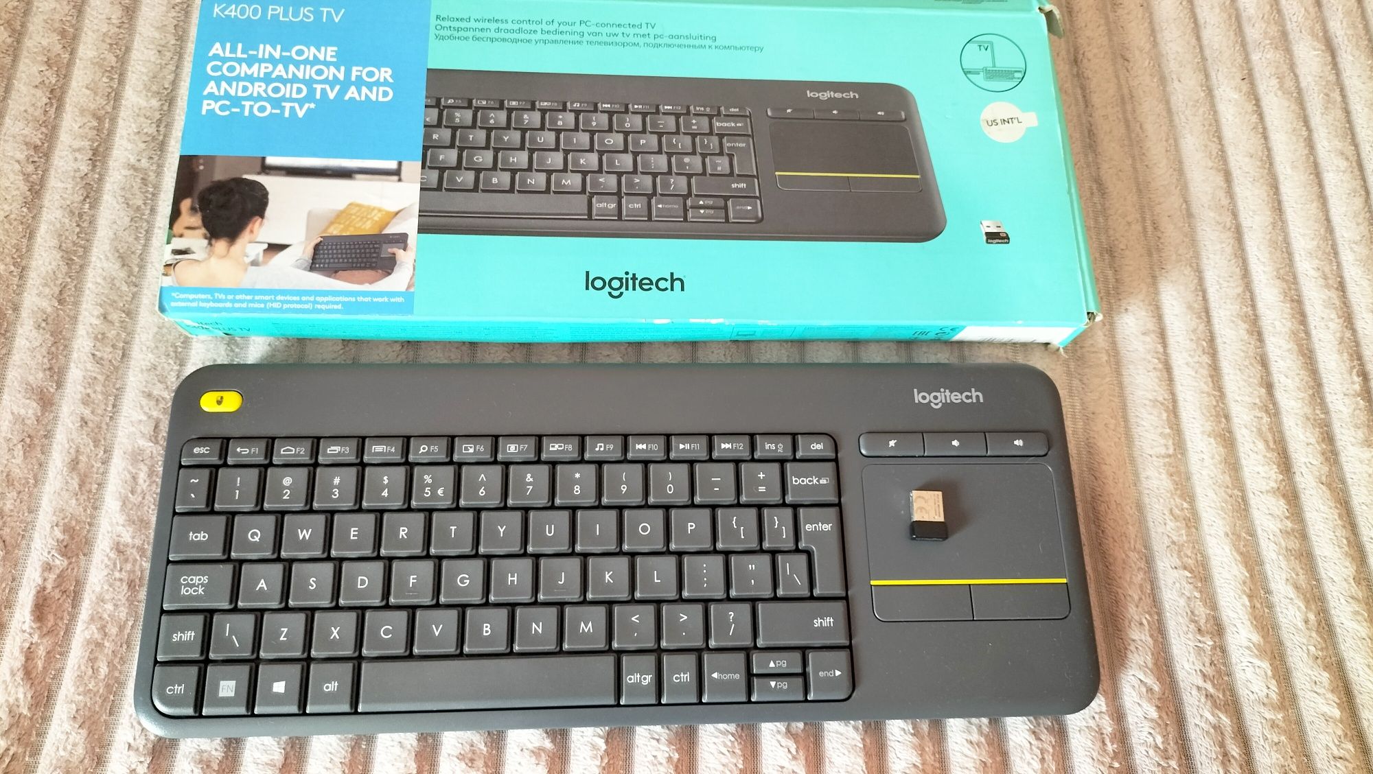 Tastatura Logitech K400 plus