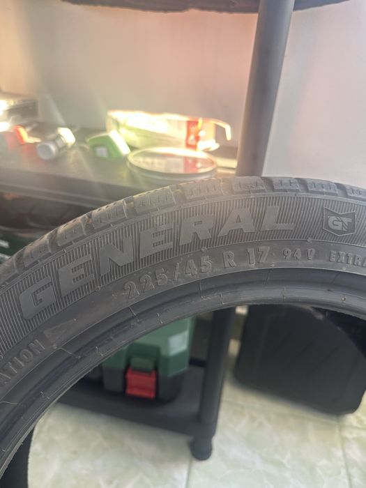 General Anvelope de iarna 225/45 R17 set complet