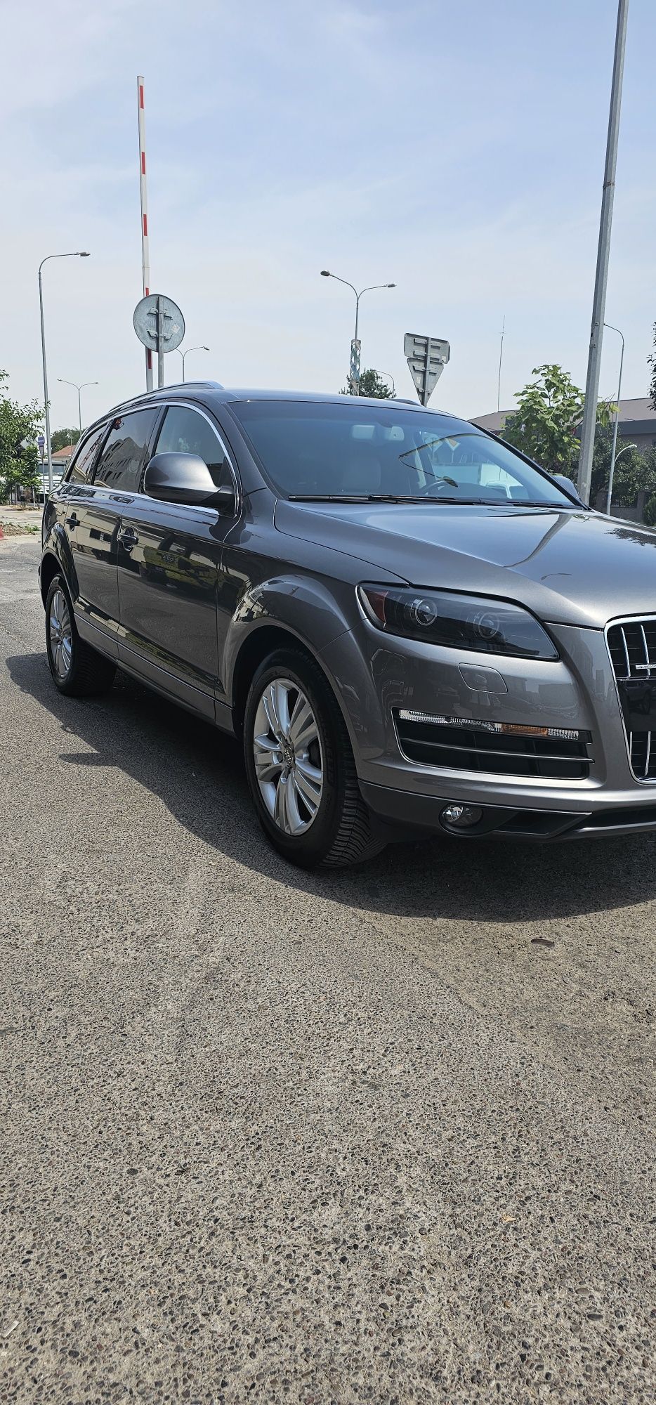 Продаётся Audi Q7 3,6л