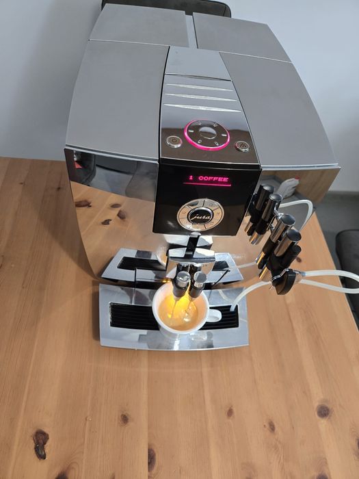 Vand jura J9 impecabil