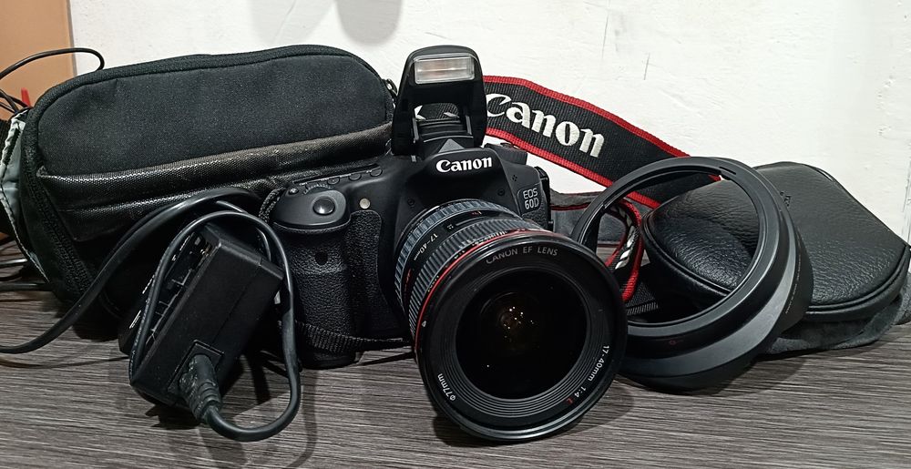 Продам новый фотоаппарат Canon в идеальном состоянии