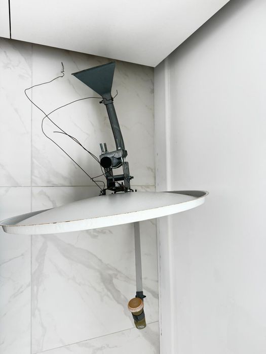 Антенна спутниковая для ТВ (свыше 300 каналов)