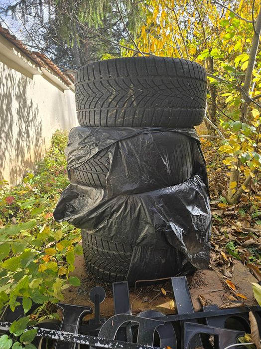 Гуми зимни 275/30R21 (нови)