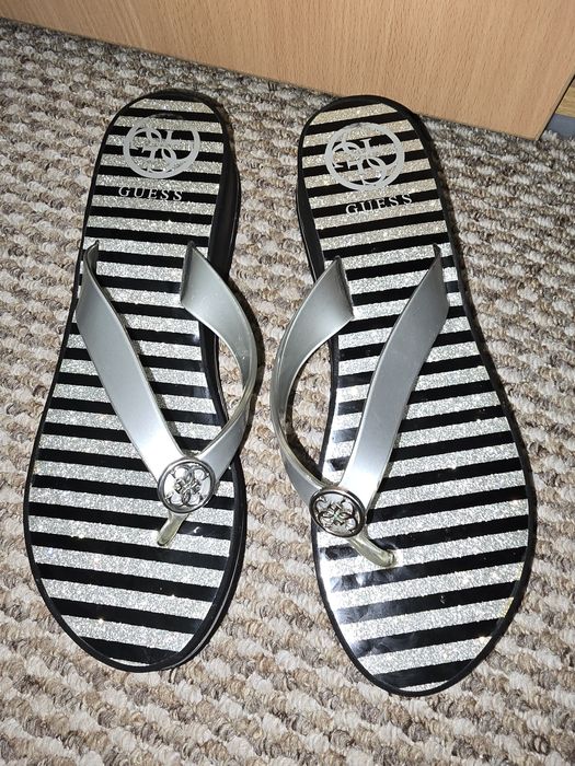 Șlapi Guess mărimea 41