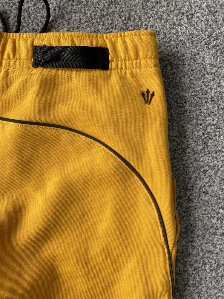 Pantaloni sport Nike x Drake Noocta yellow pants ( nike noocta )