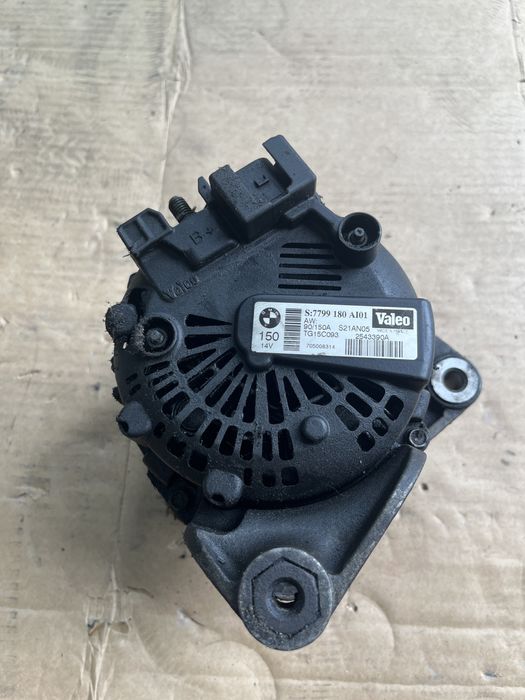Alternator BMW Seria 1 E87 118d 150A 14V COD: 7799180