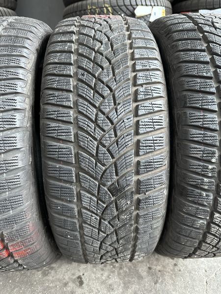 215/55/17 GOODYEAR 4бр