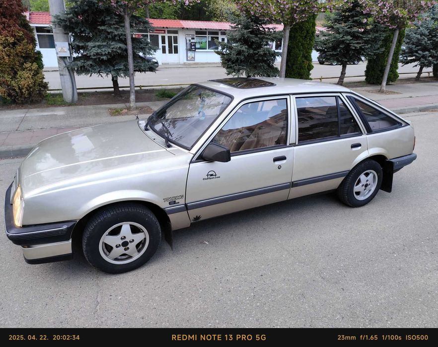 Opel Ascona C 1.6i, stare foarte bună, fără rugina! Accept schimburi!