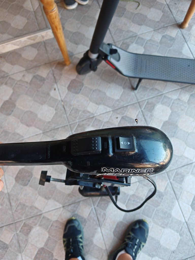Motor electric pentru Barca Mercury