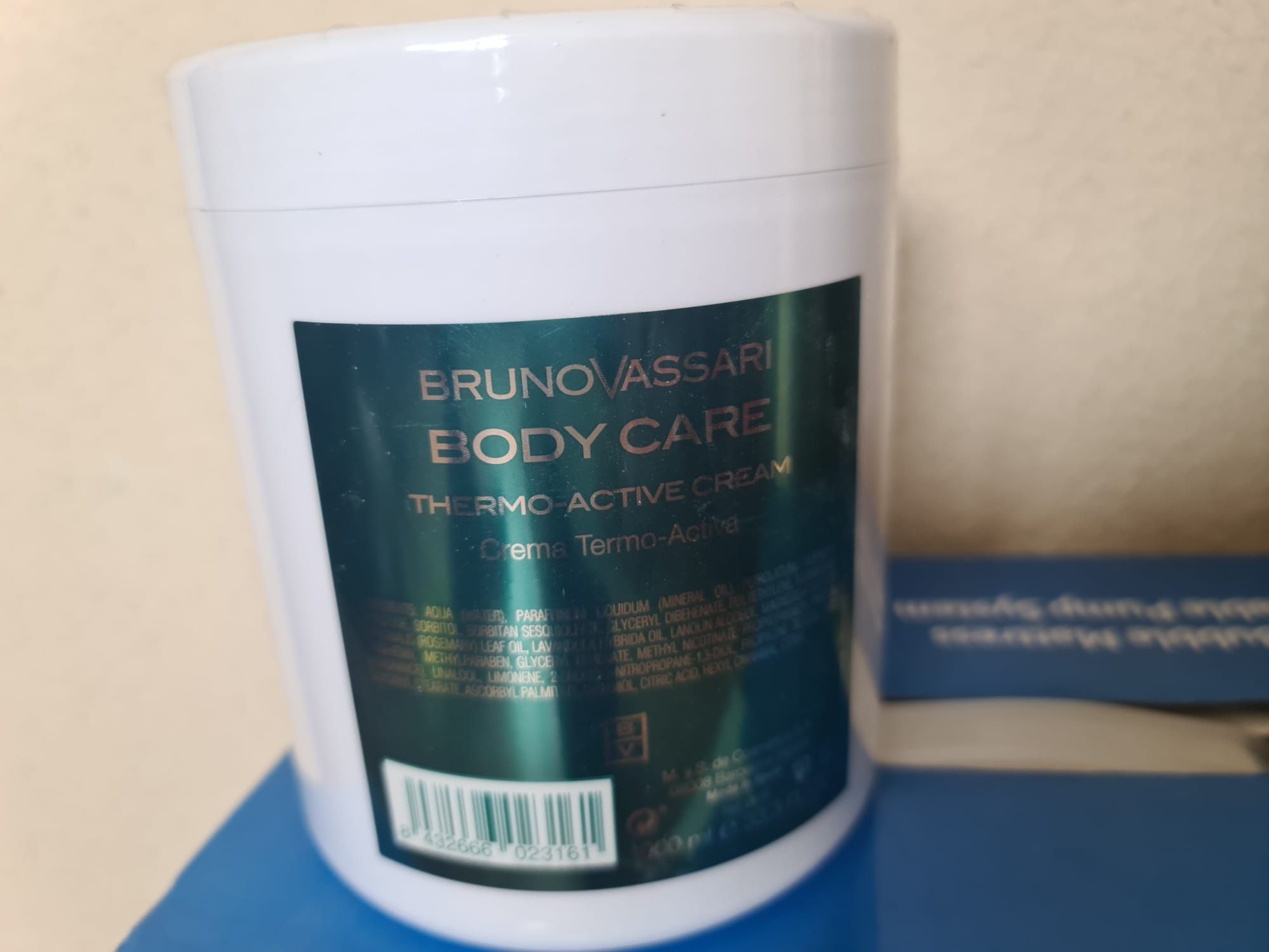 Crema anticelulitica profesionala, sigilata