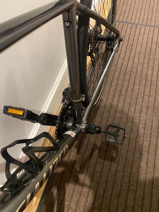 Bicicleta specialized Sirrus stare excelenta (furca carbon)