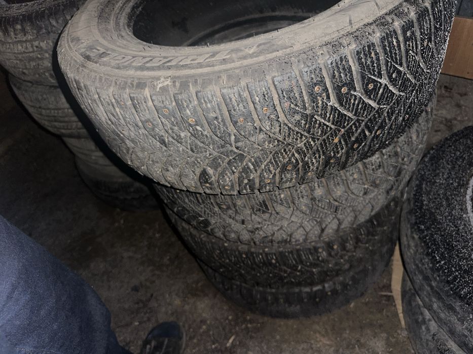 Продам шины Р15 195/65