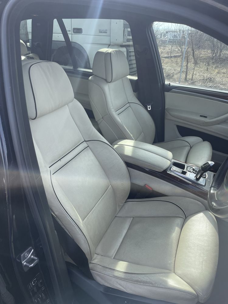 БМВ Х5 Е70 4.0 дизел 306 коня