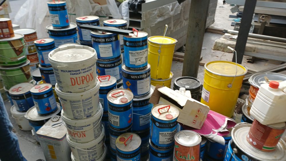 Qurilish materiallari sotiladi