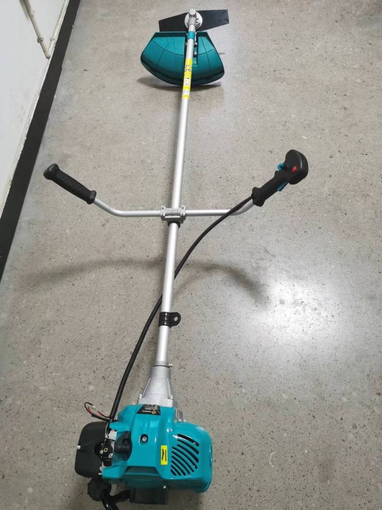 Gidox BC-520 benzin va moy blan ishlab ot oradigan tremmer