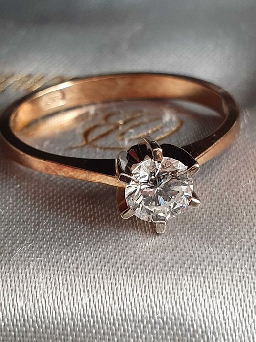 Inel de logodna solitaire cu diamant natural 0,6ct VS