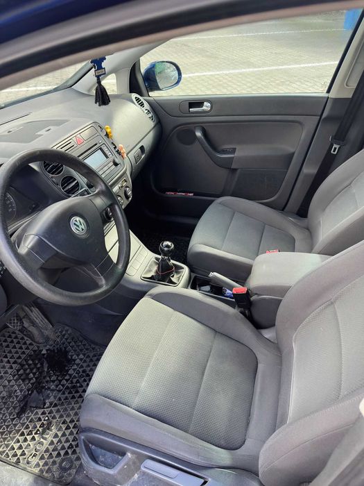 VW Golf 5 plus an 2005