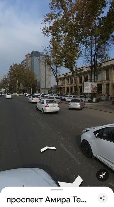 Срочно продается участок 1 линия Юнусабад Проспект Амир Темур шох куча