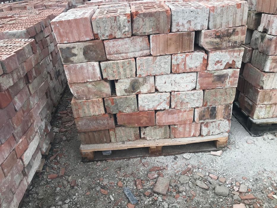Se vinde cărămidă din demolare