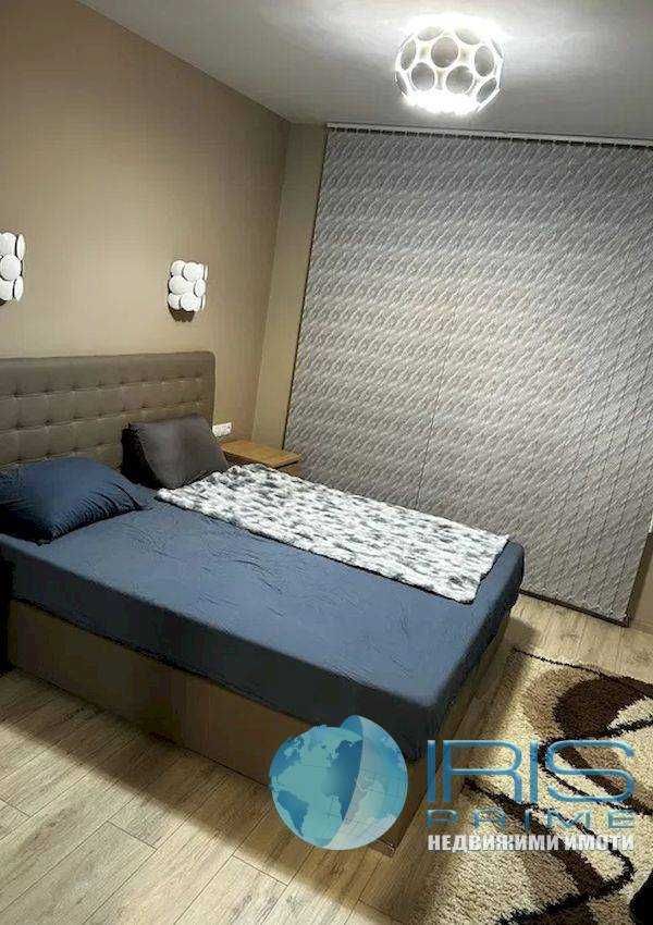 Продава се Тристаен апартамент в Шумен, 2-ри корпус - 98 кв.м за 1633 €/кв.м - Снимка #7