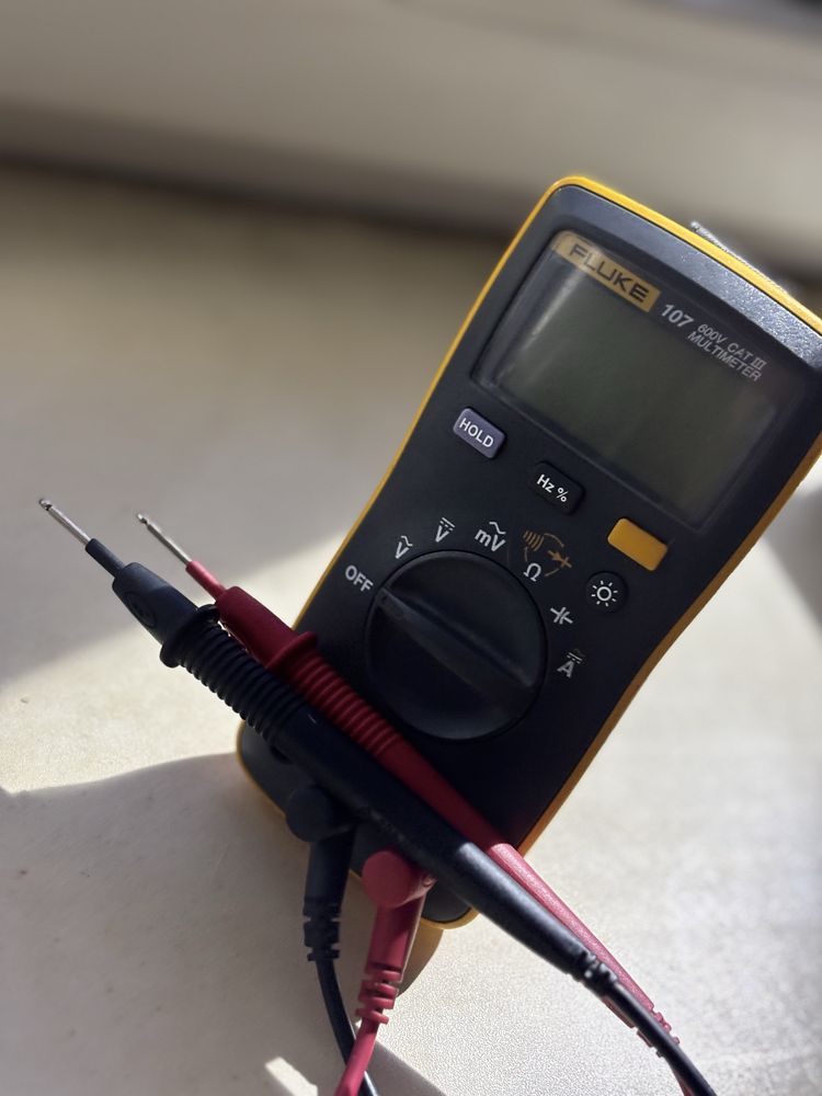 Мультиметр FLUKE 107