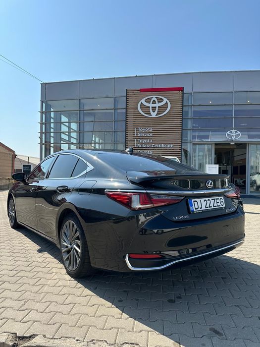 Lexus ES 300h LUXURY PLUS edition